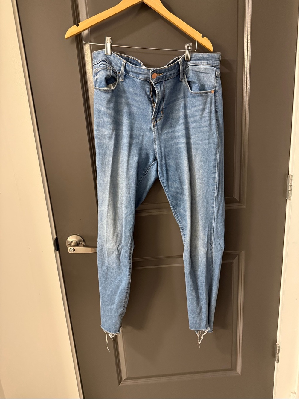 Old Navy Light Blue Women's Rockstar High-Rise Slim Jeans